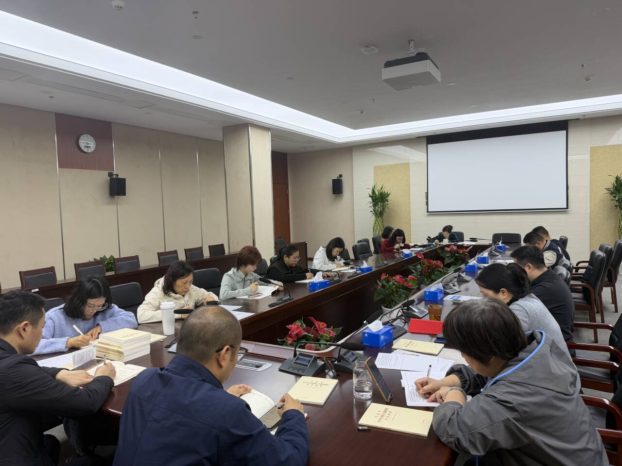 5-4人事科（党建监察室）——市食药检院党总支组织开展4月主题党日活动（5.7）.png